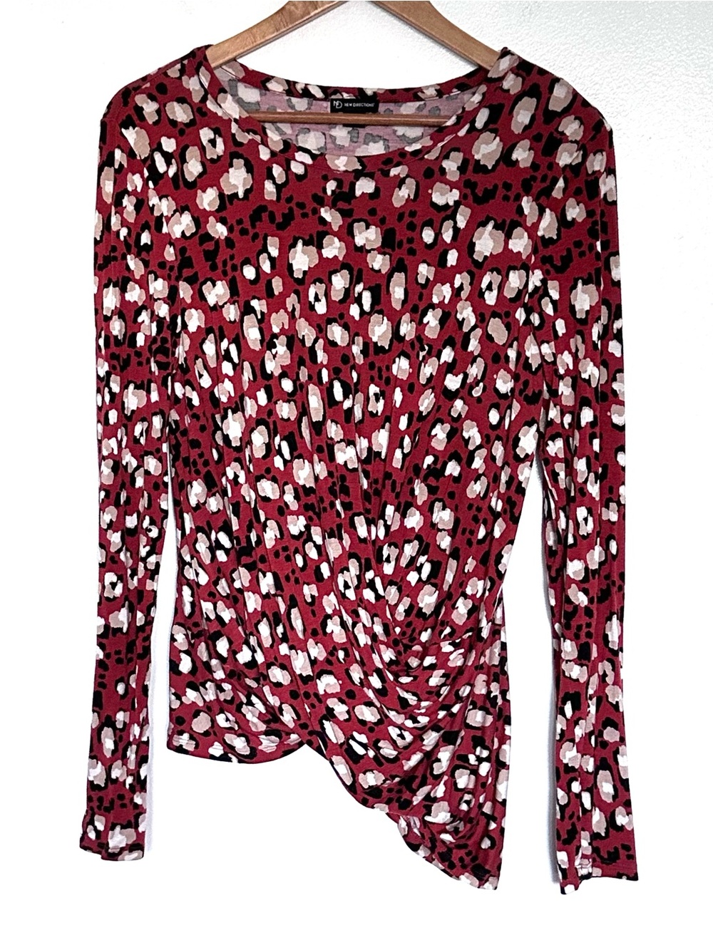New Directions Shirt Women’s Large Leopard Asymmetrical Twist Knot Long Sleeve